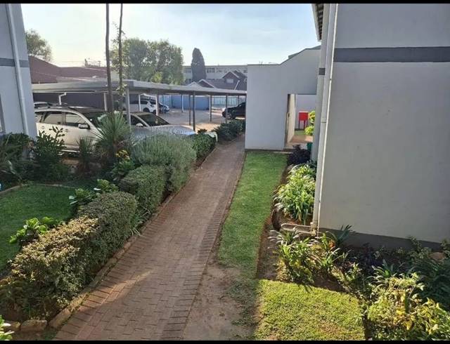 2 BEDROOM APARTMENT FOR SALE IN SOUTHDALE